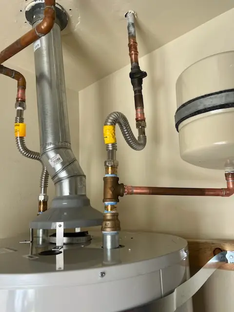 Water heater installation and plumbing repair in Tamiami Lakes